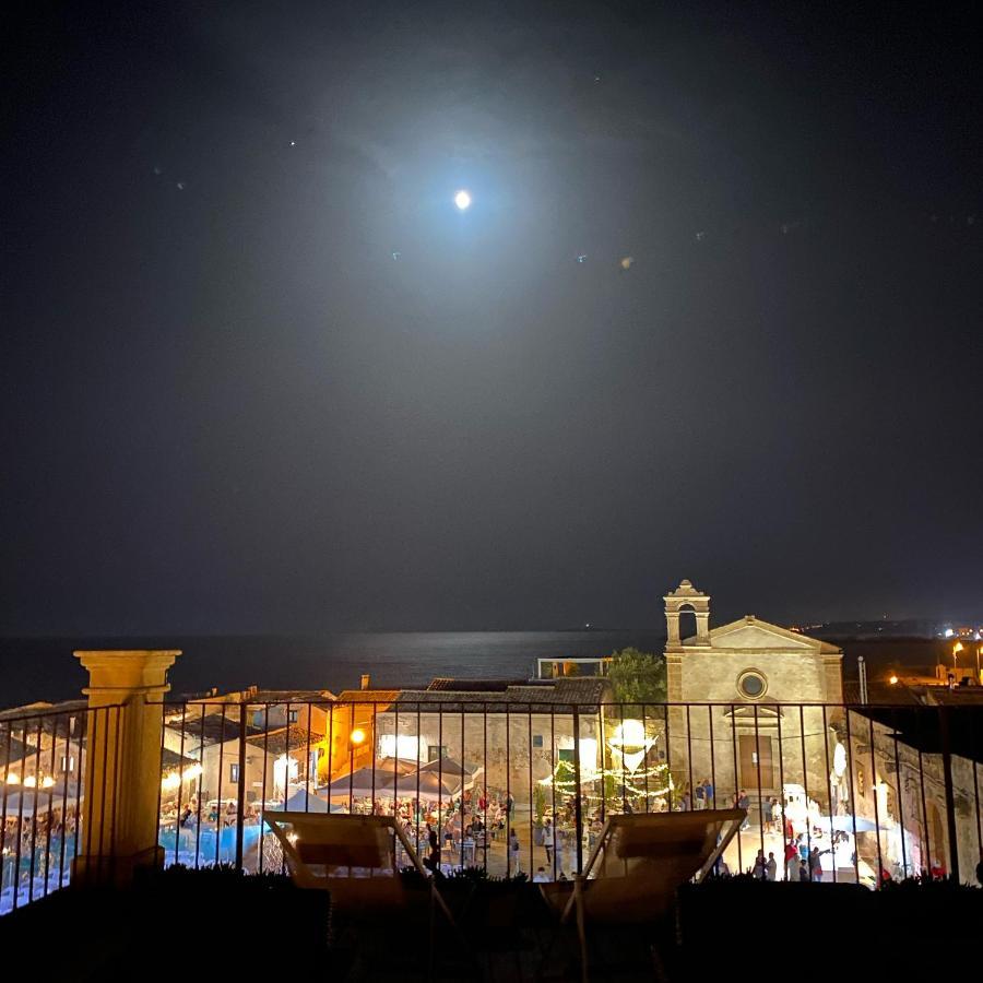 Regina Margherita B&B Marzamemi Buitenkant foto